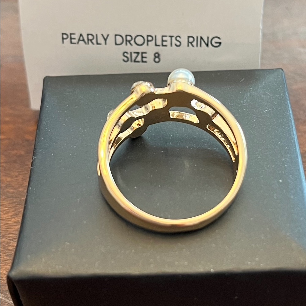 Avon pearly ring - Picture 2 of 2
